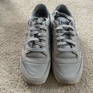 Saucony Originals Women’s Jazz Original. Size 6 gray and blue